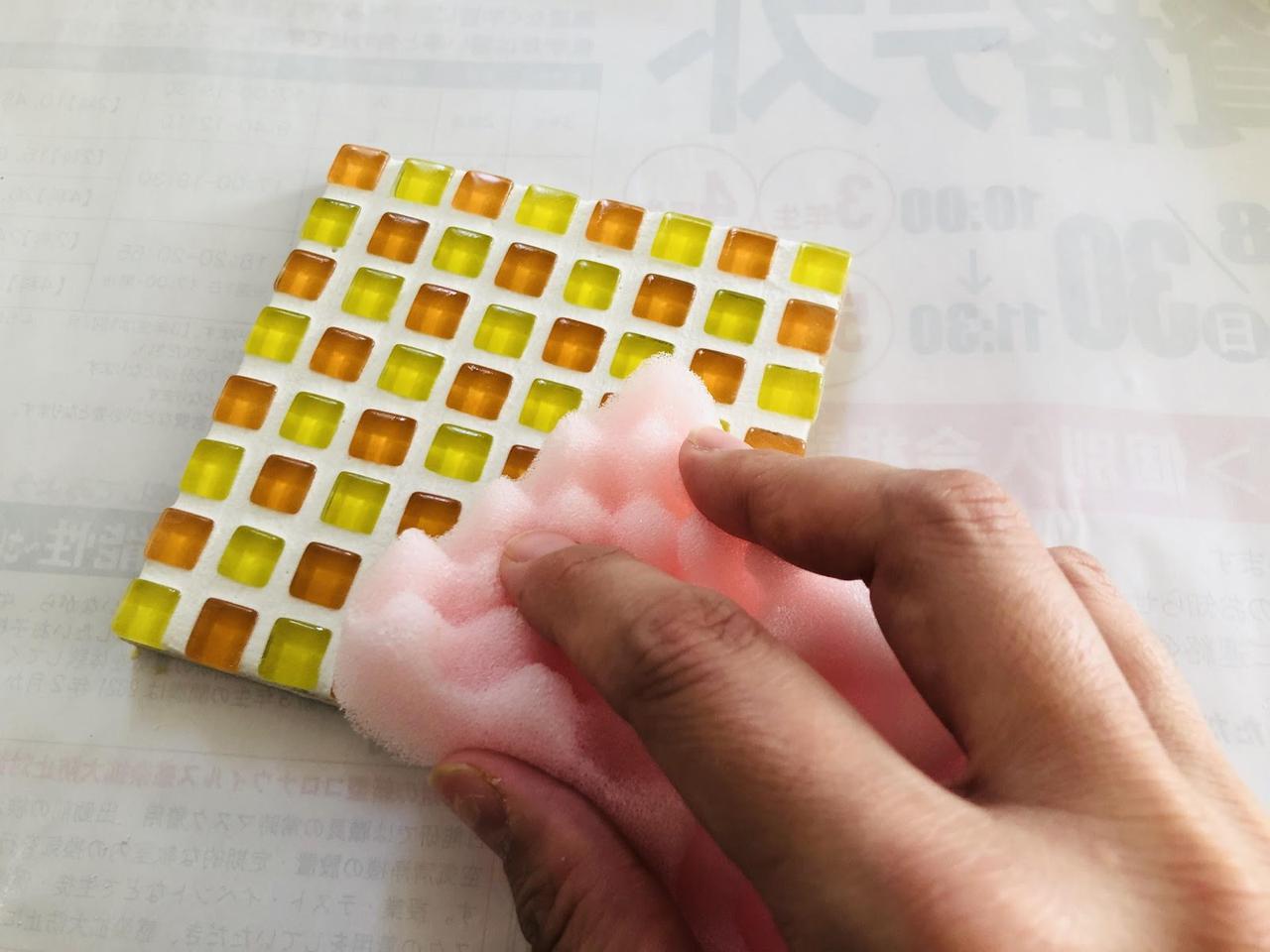 切って、折って、のり付けするだけ！簡単コースターの作り方 │ KAMIYA MAGAZINE