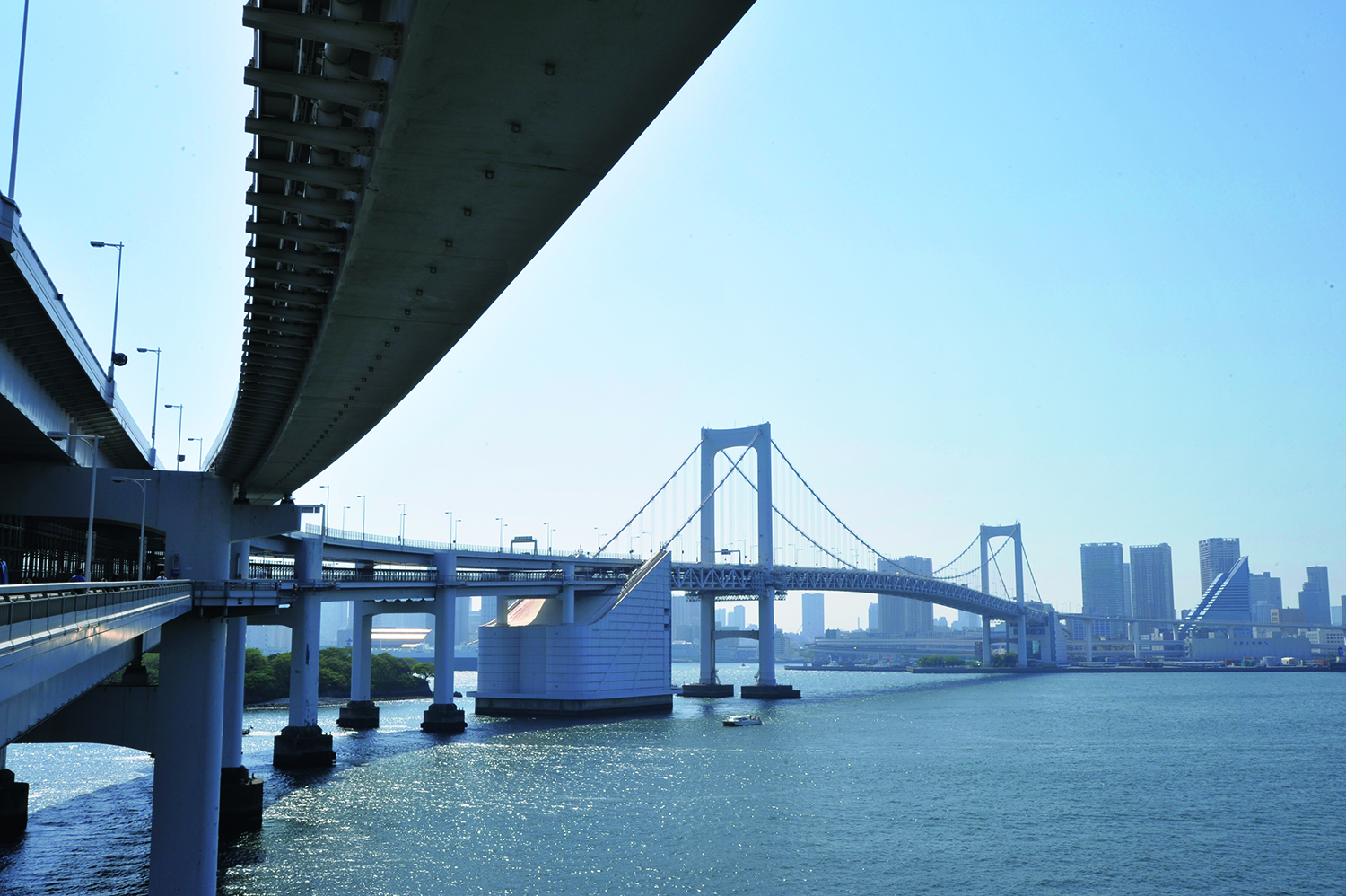 踊る大捜査線」ロケ地、お台場海浜公園・展望デッキは夜景もきれい | 東京都 |