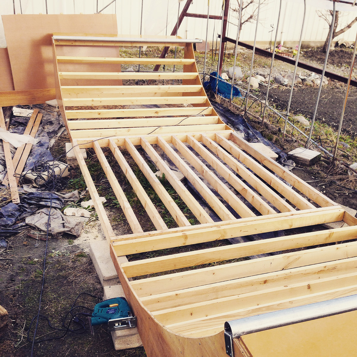 少し値下げしました。クォーターランプ