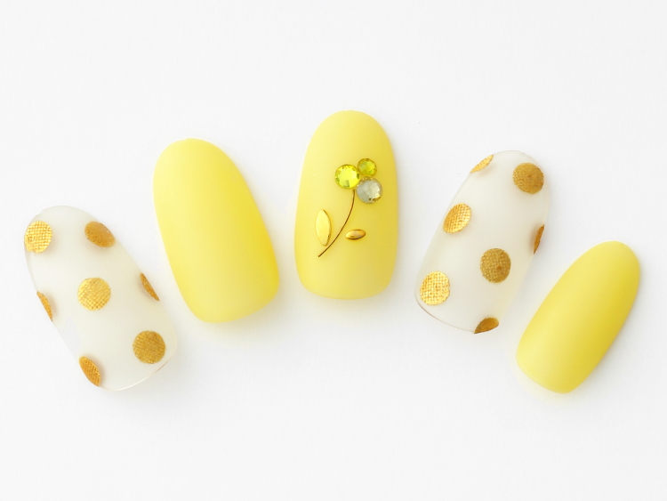 これでもかってインパクト大なイエロー！黄色を基調としたWEBデザインパターン12選！コラムホームページ制作 大阪 インフォメーションメディアデザイン 株式会社