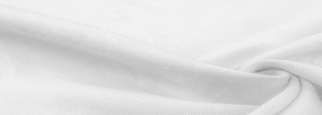 リブ編みニットと布帛素材をドッキングさせた、切替ワンピース+フェイクファーベスト – レディースファッション通販ラベルヴィー公式ストア