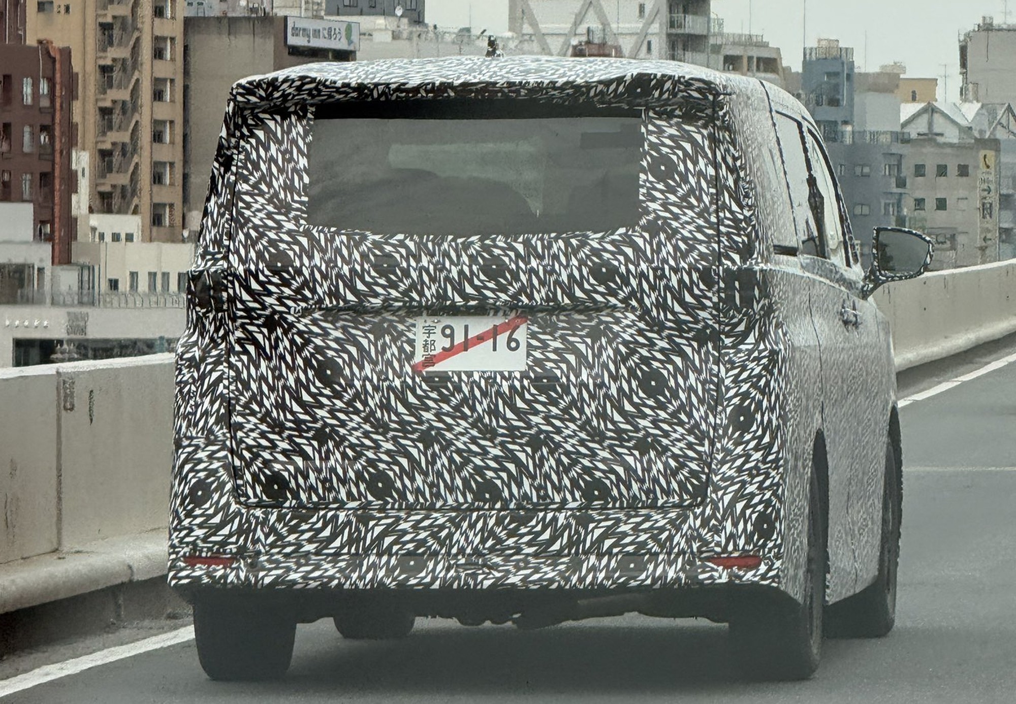 新型ニッサン・エルグランドautosport web