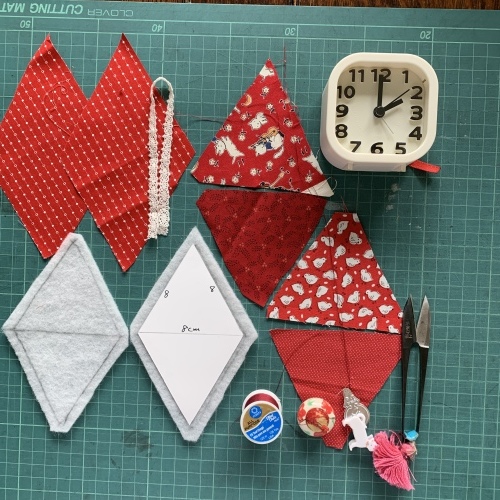 テトラポーチの作り方 カラフルファスナーが可愛い＊三角ポーチをハンドメイド How to make a triangle pouch - YouTube