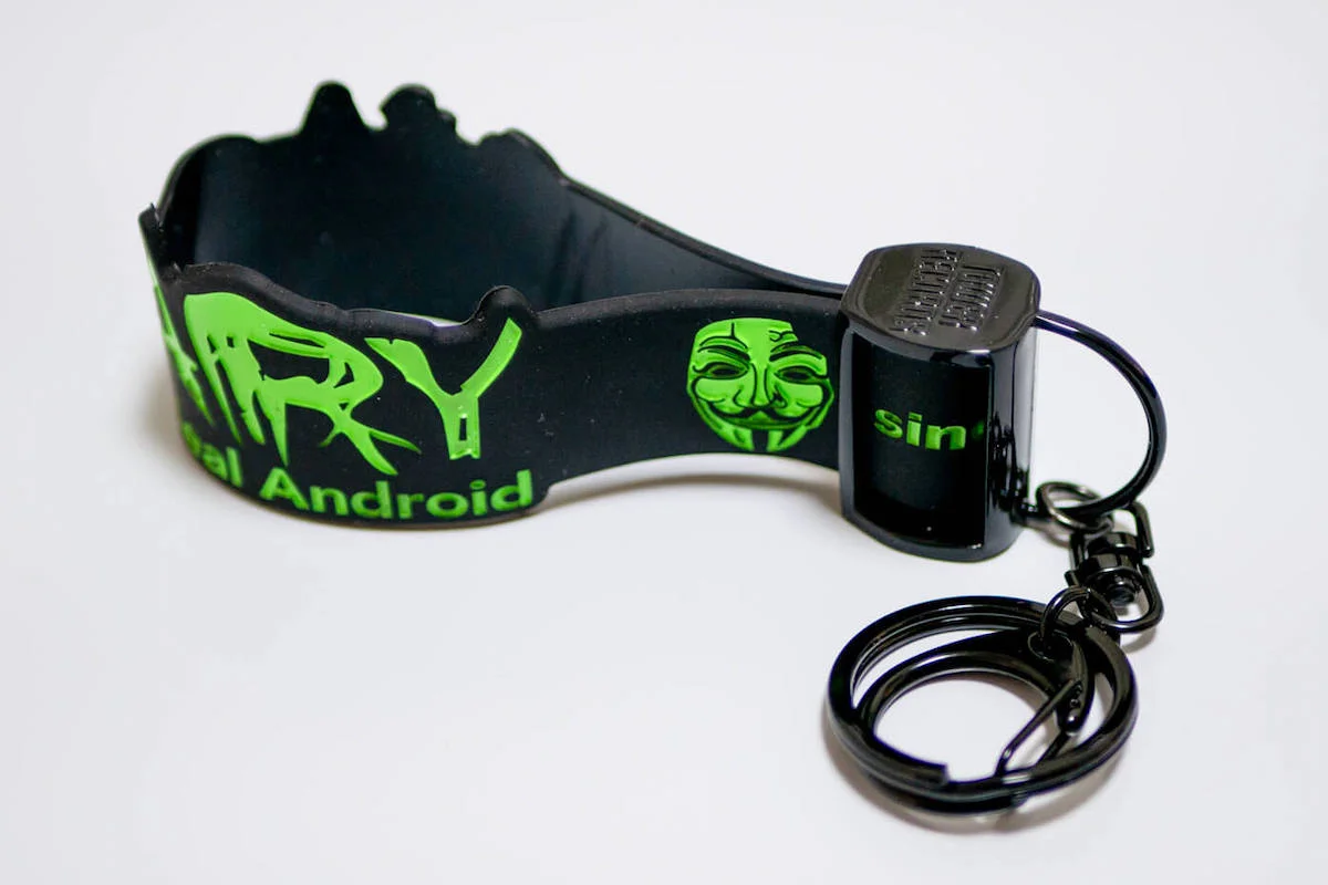 ラバーバンドをキーホルダーにできるアイテム✨TikTok