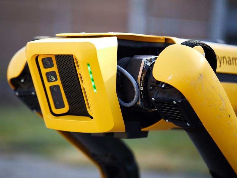 米ボストン・ダイナミクスに中国企業が挑戦、バク宙可能な4脚ロボで価格は6分の1日経クロステック xTECH