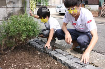 ピンコロを使ってDIY花壇作りCat rose 「ガーデニングブログ Cat Roseの庭より」