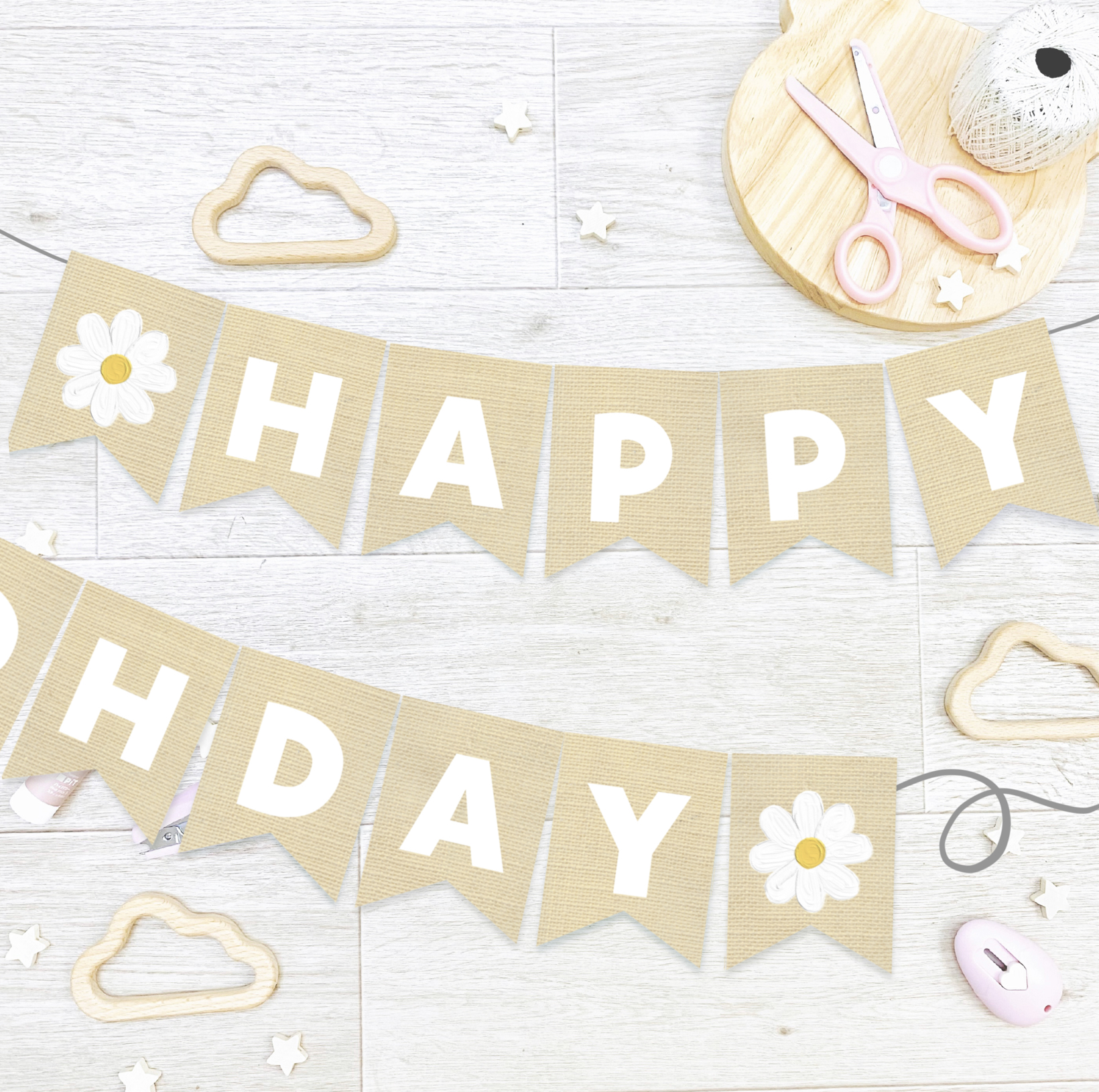 折り紙で作る簡単ペーパーガーランドの作り方切り絵を楽しむ