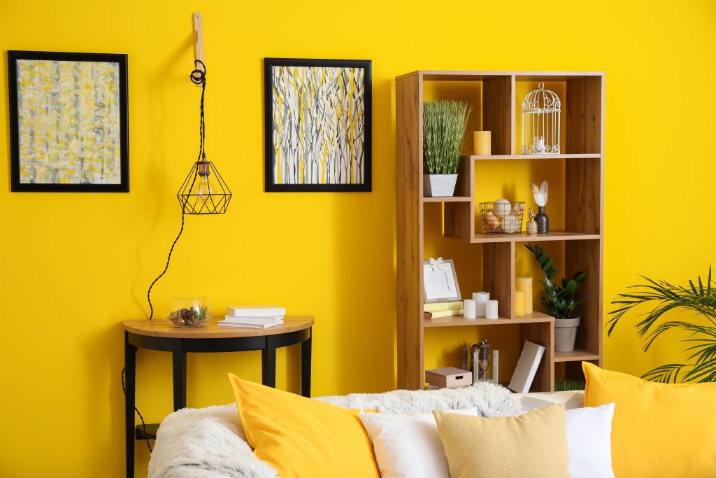 補色を使ってアイキャッチ 看板デザインの配色テクニックと色使いのコツ