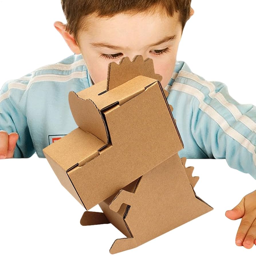 ダンボールが彩る会場装飾 - 和歌山ものづくり文化祭2023