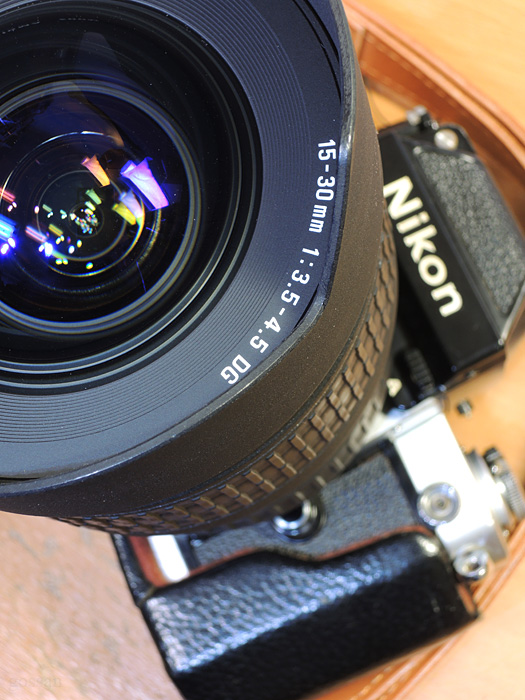 カメラストラップ 付け方＆おすすめ商品5選を紹介！ ネックタイプ＆ショルダータイプ アウトドア向きアイテムも！ 3ページ目-ハピキャンキャンプ・アウトドア情報メディア