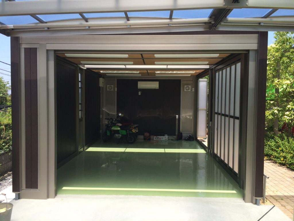 高級ガレージ！LIXILスタイルコートで快適な趣味空間を実現岡山・赤穂・備前のエクステリア 外構 ガーデニングはエクスライフへ