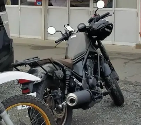 カエディアのスマホホルダーをレビュー！配線工事がいらないワイヤレス充電Re:MTから始めるバイク生活