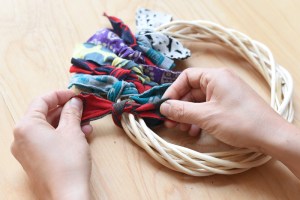 はぎれのワイヤーリースの作り方！ハンガーで手作り小物にチャレンジハンドメイド・手芸All About