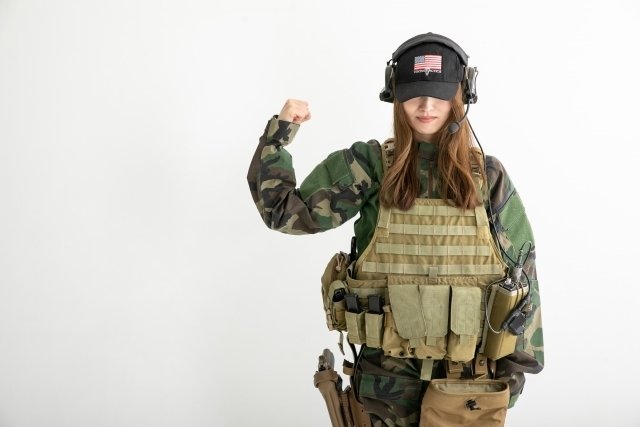 映像クリエイター 女性 のイラスト – フリーイラスト素材集 KuKuKeKe