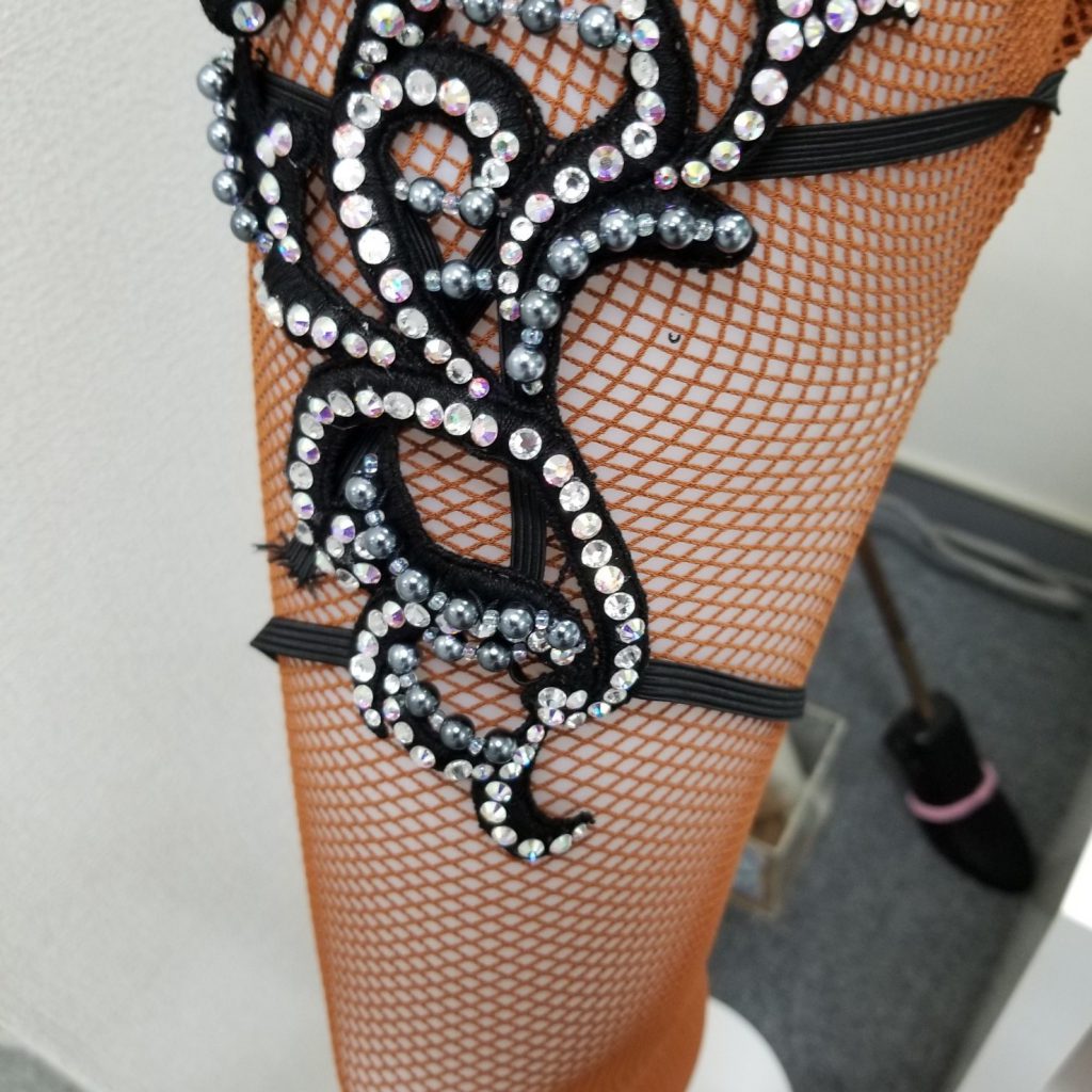 n a 女性のドレスミシンアクセサリーホワイトアフリカのレースの生地diyミルクシルク刺繍リボン Amazon.co.jp: simpless刺繍ケミカルレース 花モチーフ レースリボン パール付き DIY 手芸 裁縫 装飾 3ヤード白い: ホビ