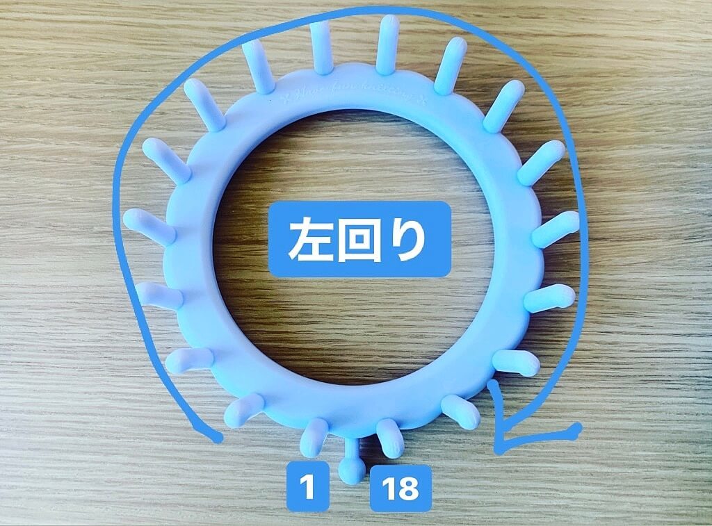 編み物 6歳の娘が100円ショップの編み機を使ってマフラーを作りましたRainbow diary