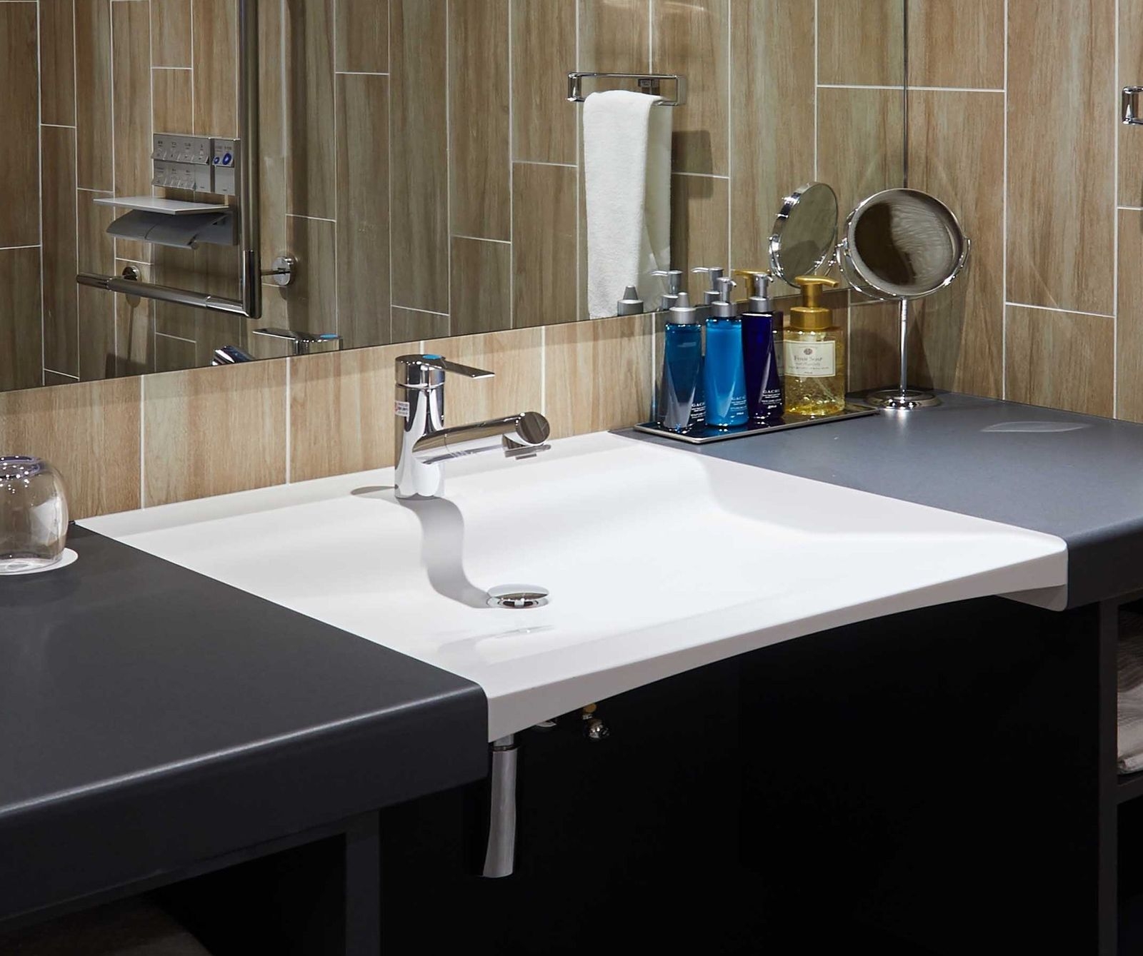 アイカスタイリッシュカウンター セットインタイプA 1ボウル 本体のみ 長さ1051～1500mm 車椅子利用者にも快適空間スクリオ介護・福祉用品の専門通販サイト