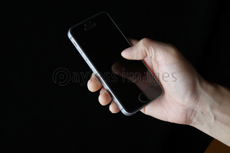 手 スマホ横持ち イラスト - No: 22514799無料イラスト・フリー素材なら「イラストAC」