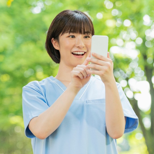 無料あり 写真や動画から人や要らないものを消すアプリ＆ソフト6選！背景の人を違和感なく消す方法