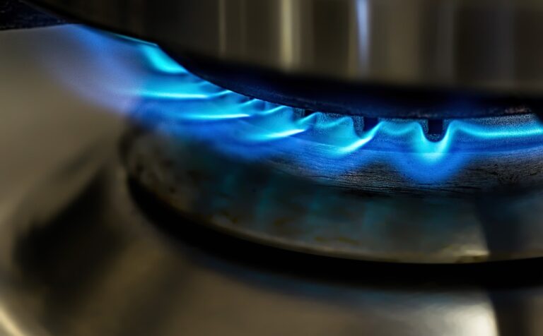 青い炎」の写真素材74,064件の無料イラスト画像Adobe Stock