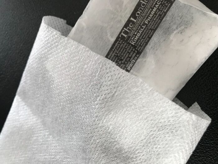 もらった不織布バッグ、どう使う？再利用アイデアと販促活用術ラッピングの森ブログ