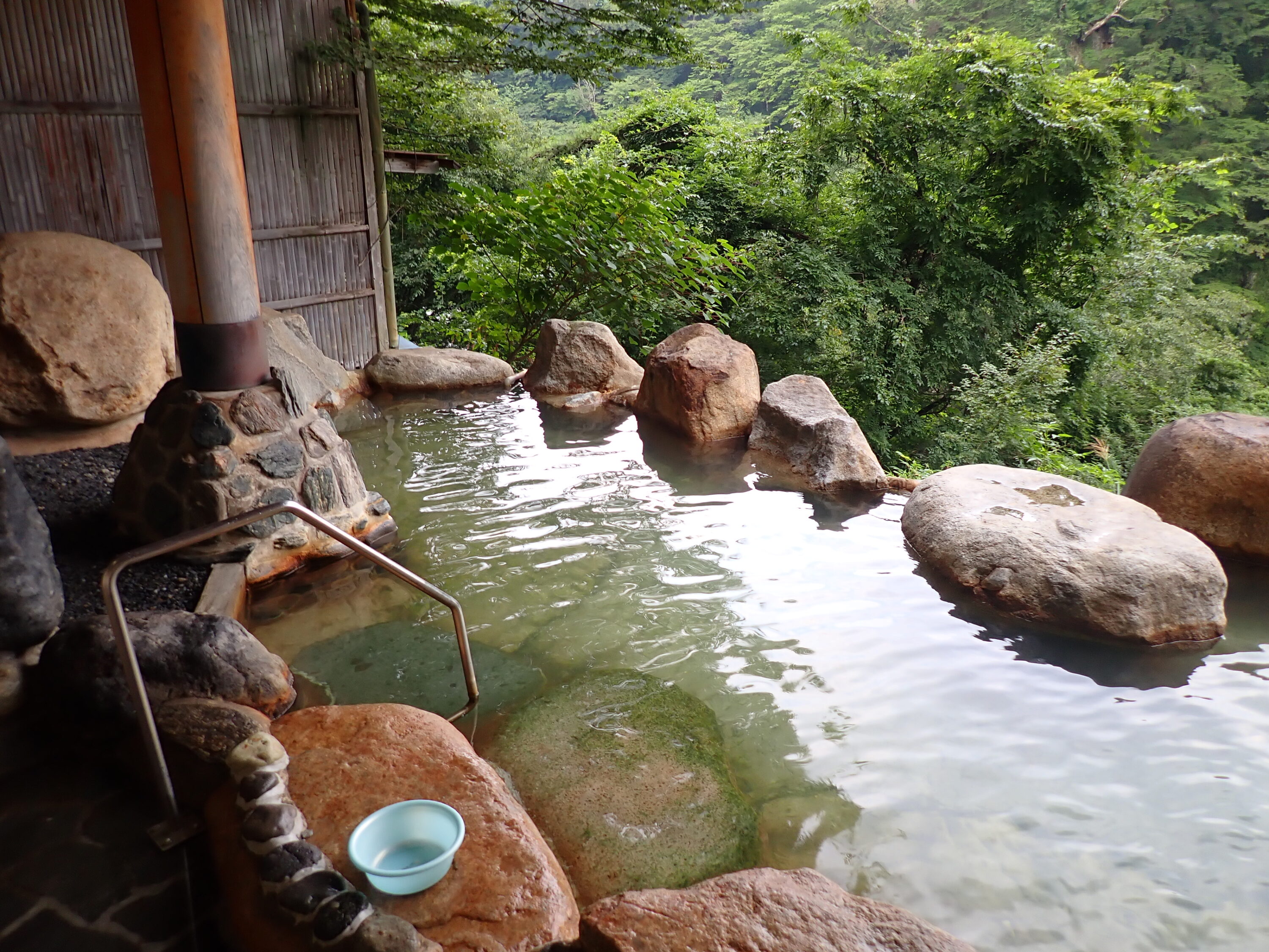 川治温泉のホテル・旅館 料金比較・宿泊予約 - 12社から最安値検索【価格.com】