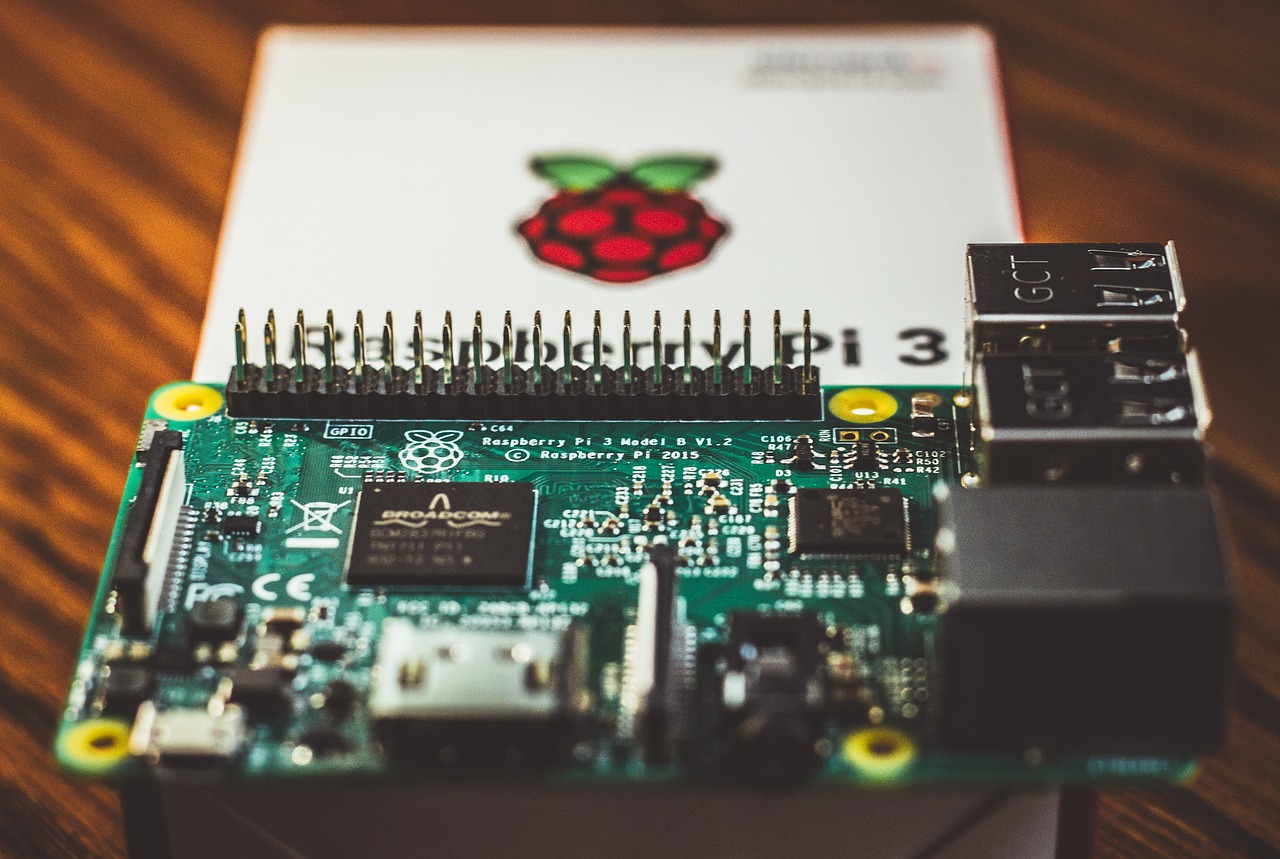 Raspberry Pi 5用アクティブクーラー RP5-FAN製品情報タカチ電機工業 -産業用・工業用のケース・ボックス・ラック・筐体の製造メーカ