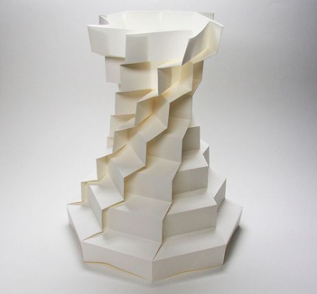 誰の歯かな？🦷 Whose set of teeth is this?🙄 ⁡ 📙「◯△□で作る紙工作いきもの・くさばな・のりもの・たてもの」 講談社https:amzn.asia d 2OVUaOm ⁡ 📘「かんたん！楽しい！動物と昆虫の立体 切り紙工作」 講談社https:amzn.asia d gOqN9ko ⁡ ✏️CANSON