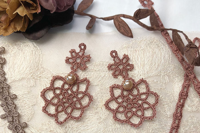 衣服の装飾、裁縫用リボントリム、1ヤードの花3D花びらシフォンリーフレース 白6色 手芸ブレード 刺繍 花柄 レースリボン カラフル フラワー モチーフレーストリム 高級 飾り カーテン 服 枕 帽子 装飾 ハンドメイド 材料 DIY 裁縫材料 おしゃれ 華麗 プレゼント用の