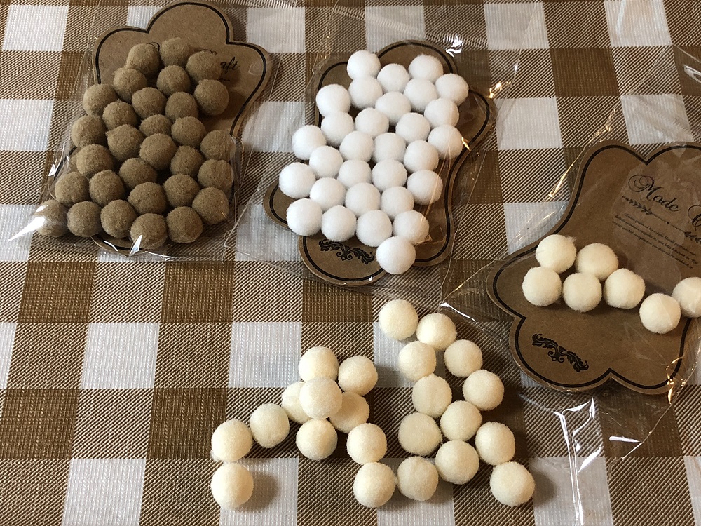 100均ハンドメイド フェルトボールでコースターを作ってみました♪ - 株式会社ワッツ