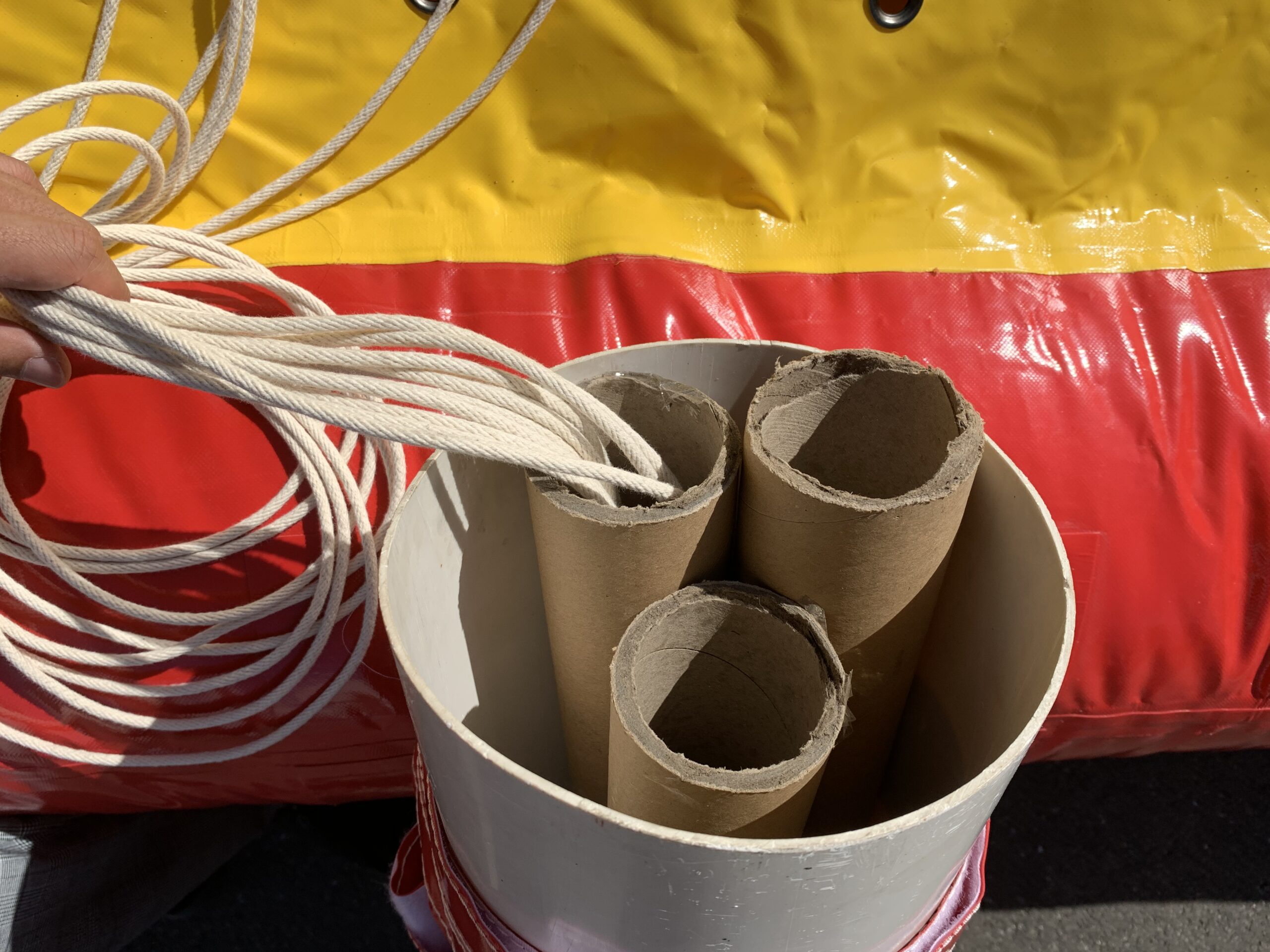 お家で縁日ドッキリ！ 夏祭りで景品ゲット！？千本引きくじを手作り工作！親子向け知育教育★サンサンキッズTV★