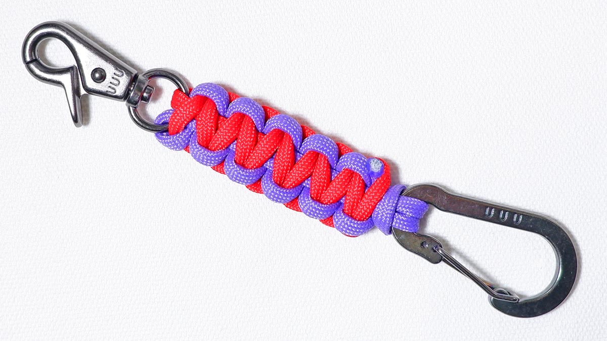 パラコードで ダブルブーツレース編みのキーホルダーの作り方