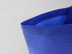 不織布のショップバッグをリメイク1メラメラ工房 meramera-workshop