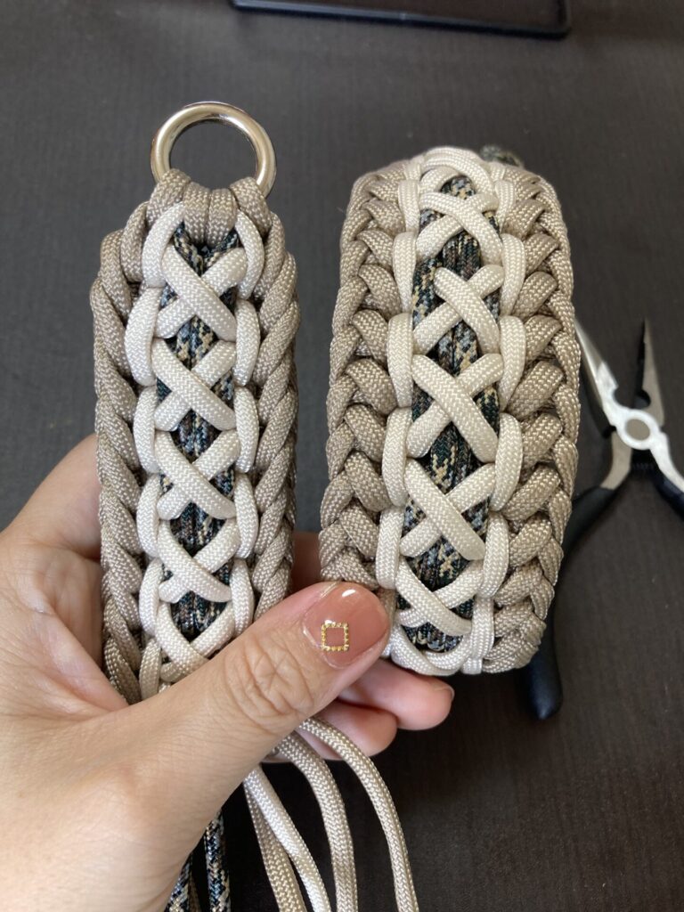 綺麗な 4本の丸編み パラコードでブレスレットの編み方！四つ編み