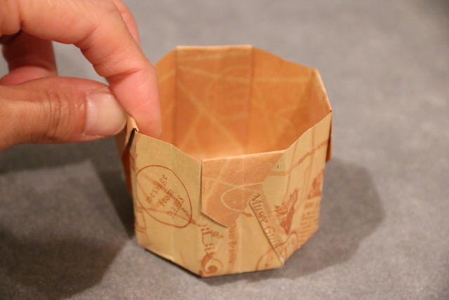 折り紙１枚で簡単☆8角形の箱の作り方 マフィンカップの代用もできる！ │conote