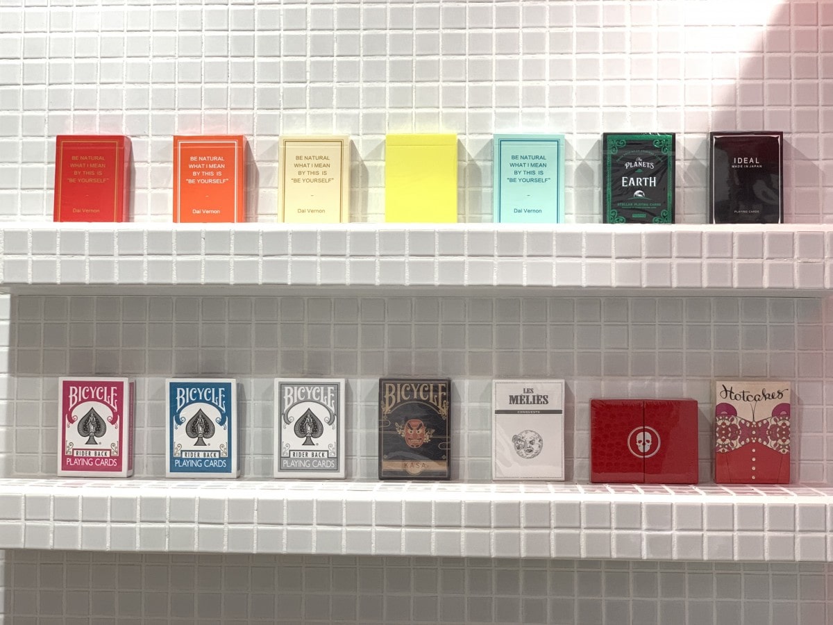 飾っておきたい♡様々なアーティストのイラストをあしらったトランプがとってもオシャレ - isuta イスタ-私の“好き”にウソをつかない