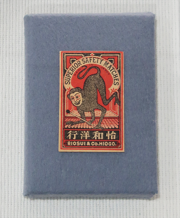 レトロ 筒状マッチ マッチ箱 ゴールドマッチ 人気のお香 hibi の製造元・神戸マッチ株式会社より、レトロマッチ箱デザインを楽しむコラボグッズを6 3より発売。神戸マッチ 株式会社のプレスリリース