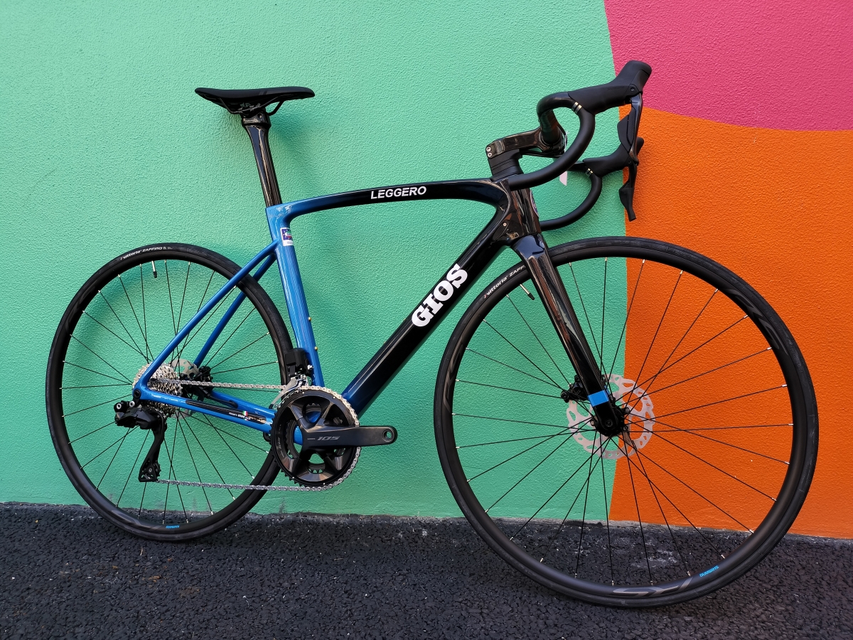 Iphone 黒と青、iphone 11 真の黒のグラデーション HD電話の壁紙Pxfuel