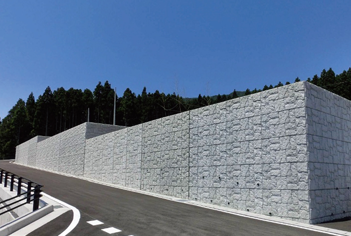 国土交通省大臣認定 耐震対応L型擁壁ハイタッチウォール