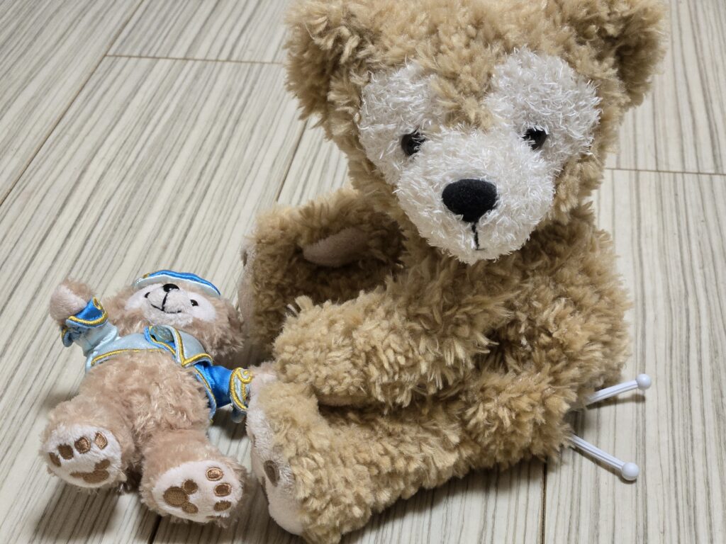 ダッフィー🧸❣️可愛い🥳壁面壁面飾り保育保育教材幼稚園教諭保育士クラフトペーパーハンドメイド100均手作りおもちゃdisneyディズニーステラルージェラトーニダッフィーシェリーメイ