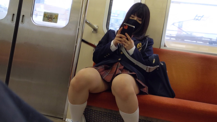 エロGIF】電車で痴漢されているエロGIF画像Vol.24 | ぴんくなでしこ：エロい素人画像まとめ