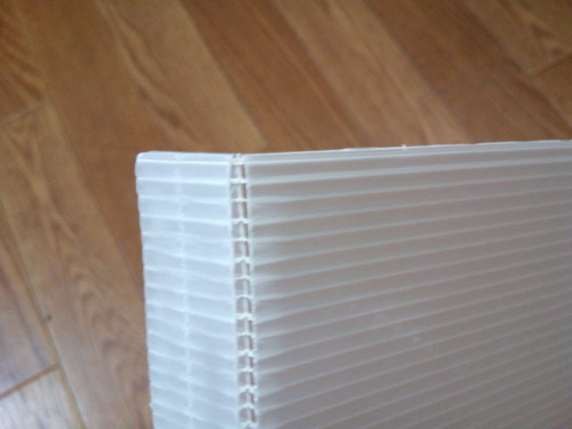 プラダンの引戸 玄関ーリビングの間のドア問題④ペット・子供とくらす家の『安全対策』に苦悩する中年の備忘録