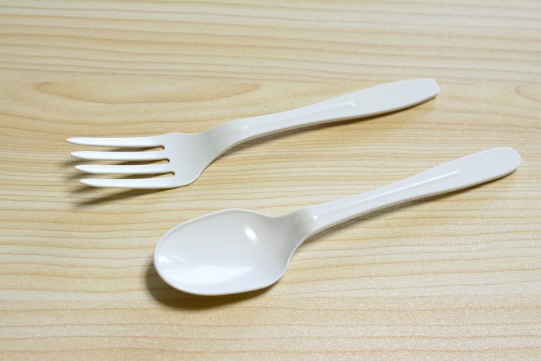 素材別使い捨てフォーク特集！プラスチック製・紙製・その他エコ資材製の使い捨てフォークをご紹介！テイクアウト容器の通販サイト 容器スタイル