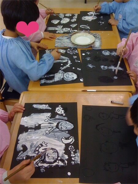 黒い紙に色を塗るススメ」スギモト ダイキノ ブログ