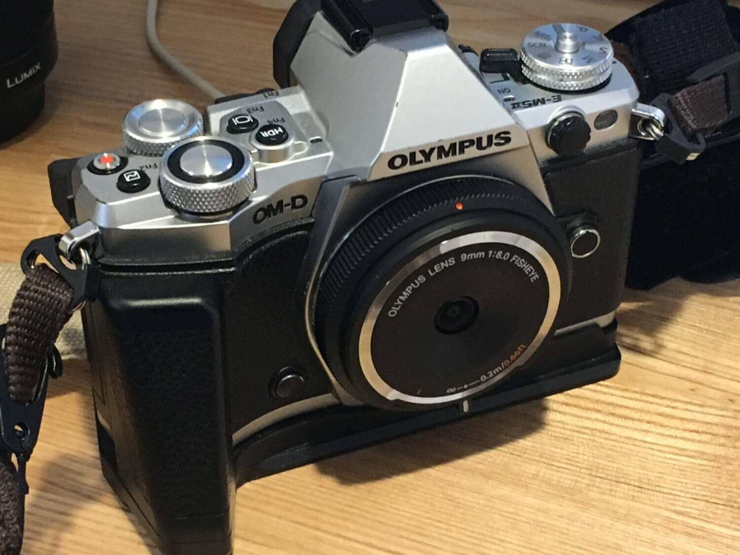 OLYMPUSオリンパスフィッシュアイボディキャップレンズ 9mm F8.0 FISHEYEメディアジョイカメラ