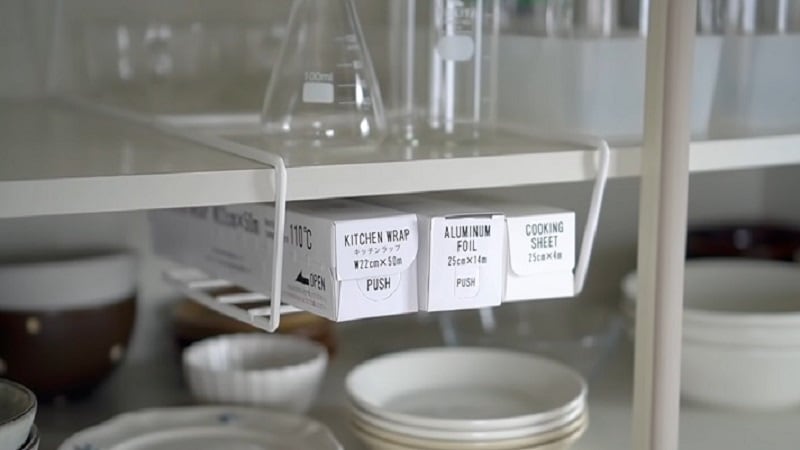 ワイヤーネットは100均がおすすめ キッチン収納のコツ - 北欧、暮らしの道具店