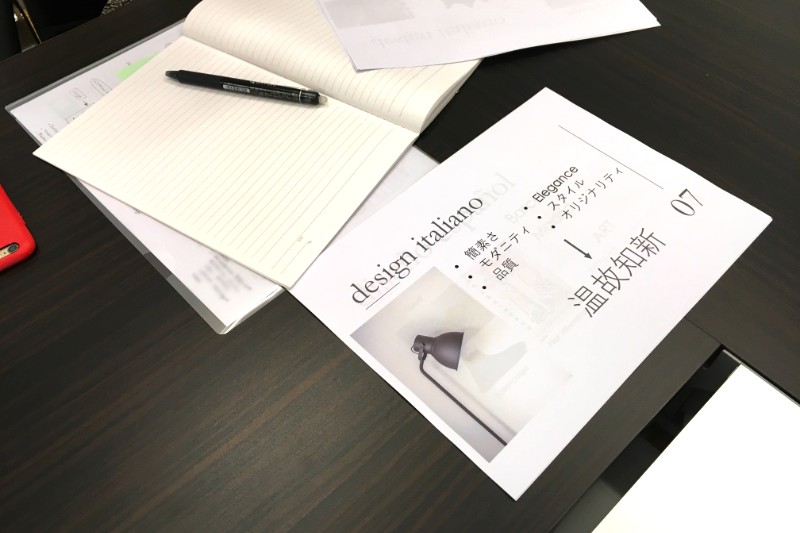 納品する deliver - by 灰色ハイジ - デザイナーの英語帳