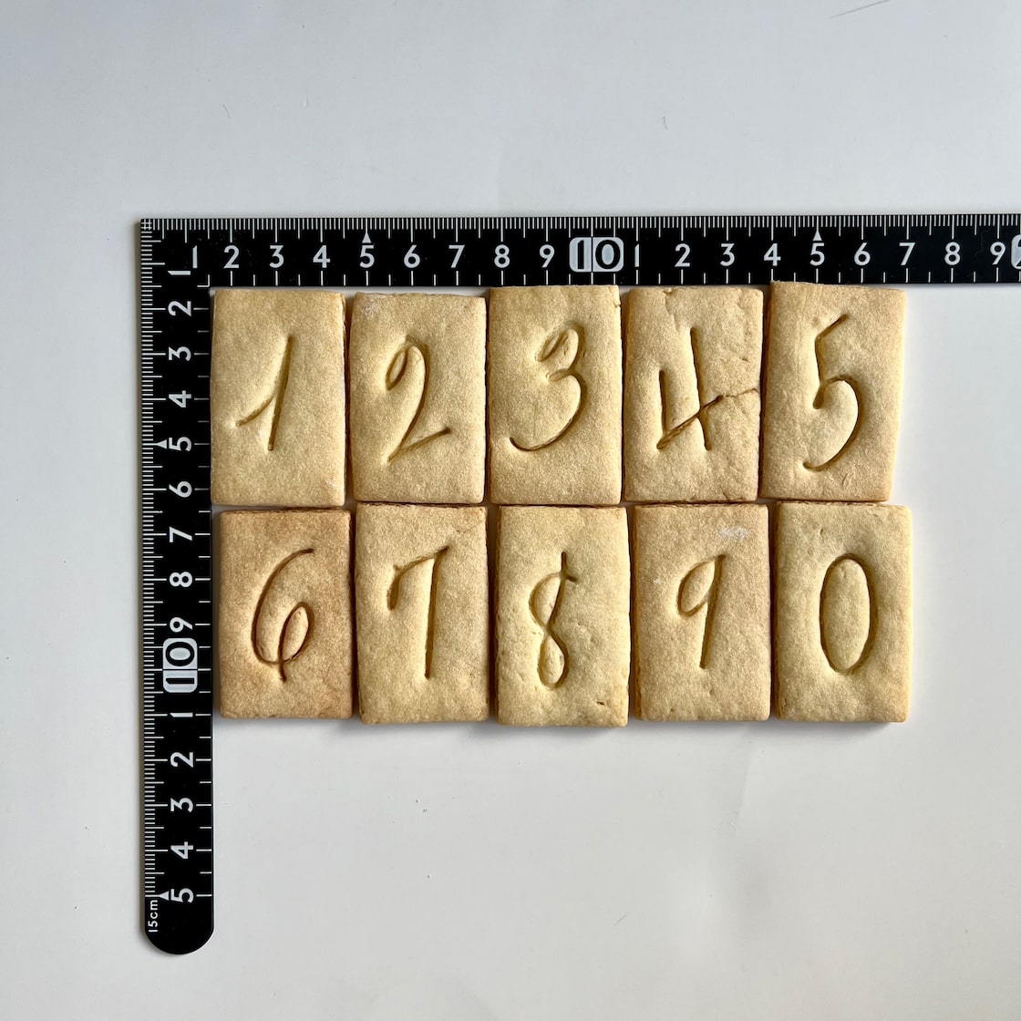 2025年最新 おしゃれで使える！Canvaのおすすめ数字フォント15選デザイン作成例もご紹介