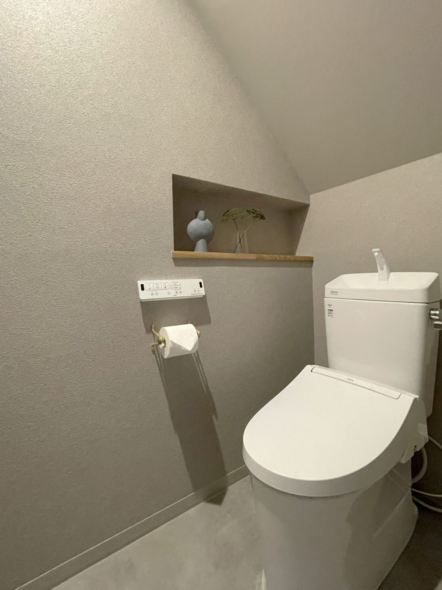 Amazon浴室ステンレス床の間ステンレススチールシャワーニッチ、埋め込み型トイレットペーパーホルダーシャワーニッチ、リビングルームキッチンバスルーム用内蔵ゴミ箱ラック、取り付け簡単Color : Grey, Size : 50x20x14cm トイレ収納 オンライン通販