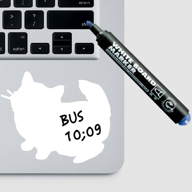 新しいMacBookを買ったので、ゲームっぽいステッカーでカスタマイズしたらとっても楽しかった件そうさめも